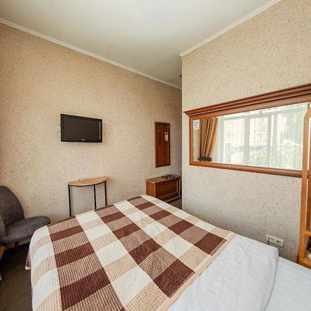 Ajour Hotel Almaty Exterior photo
