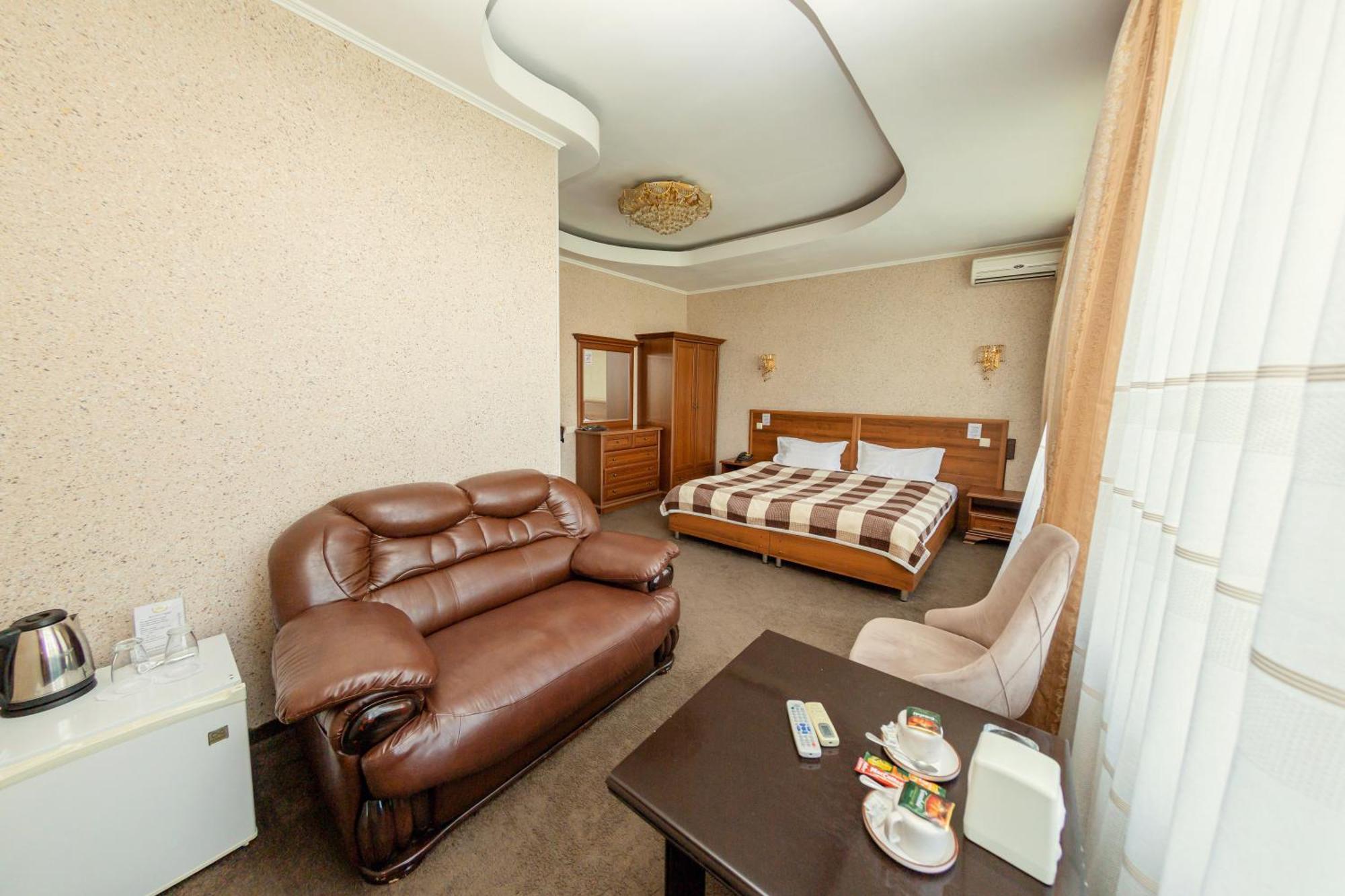 Ajour Hotel Almaty Exterior photo