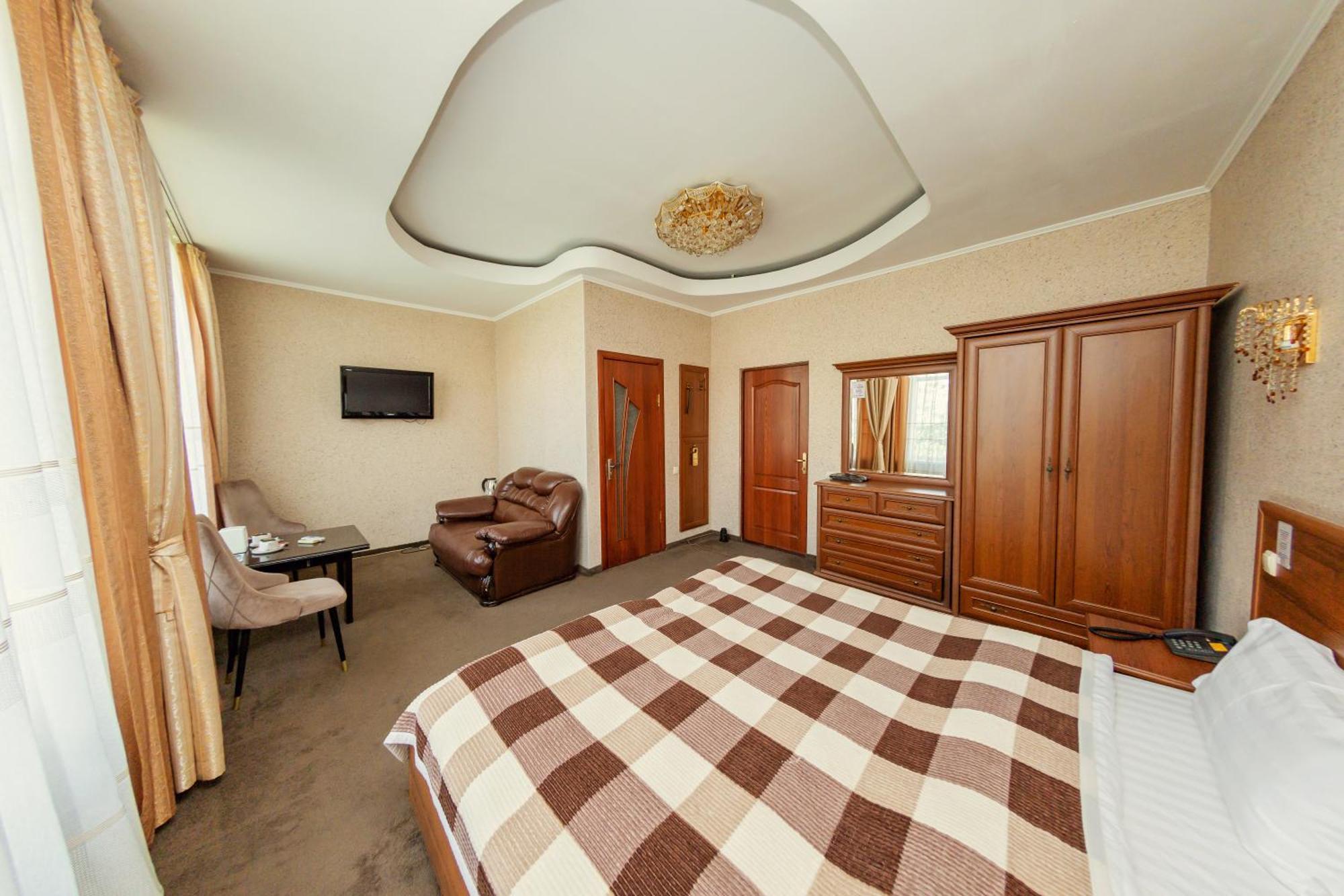 Ajour Hotel Almaty Exterior photo